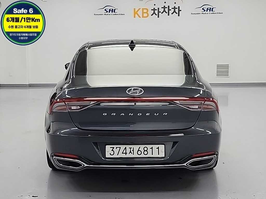 HYUNDAI Grandeur - Vista 3