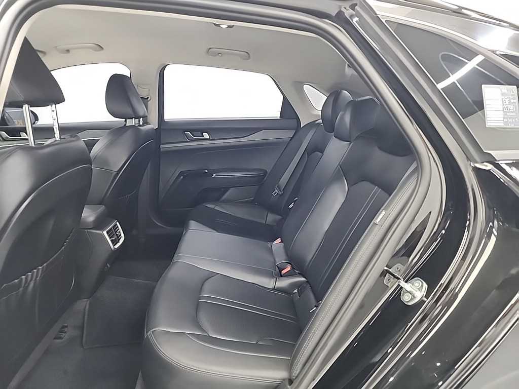 KIA K5 - Vista 12