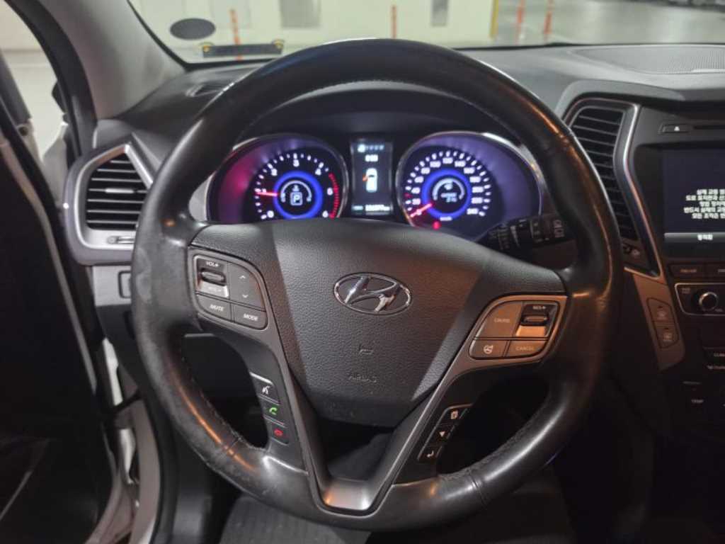 HYUNDAI Santa Fe - Vista 8