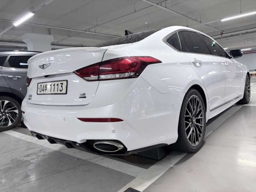 Genesis G80 - Vista 9