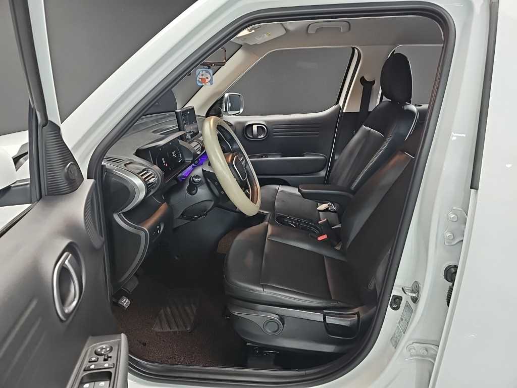 HYUNDAI Casper - Vista 11