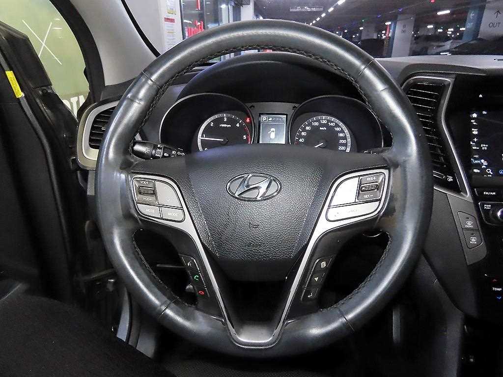 HYUNDAI Santa Fe - Vista 8