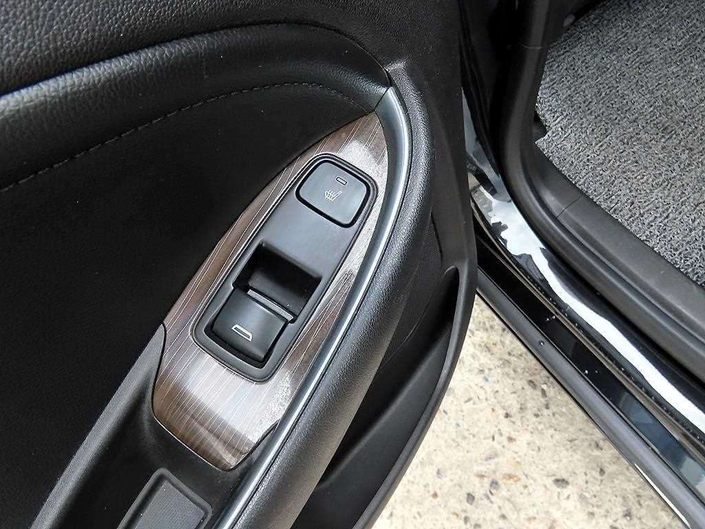 Chevrolet Malibu 2017 Negro - Importación desde Corea - HF Imports Iquique - Foto 17