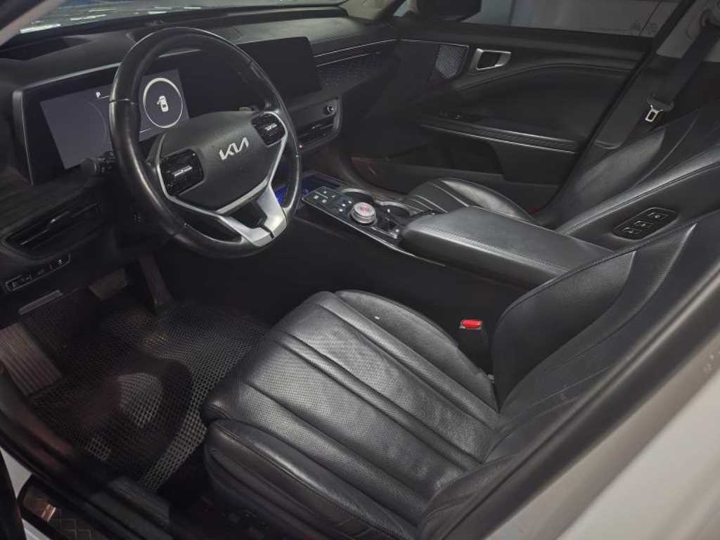 KIA K8 - Vista 5