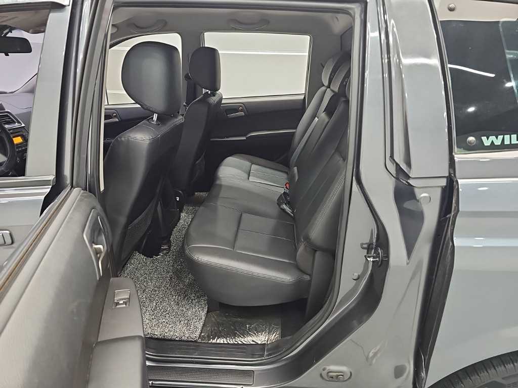Ssangyong Korando - Vista 12