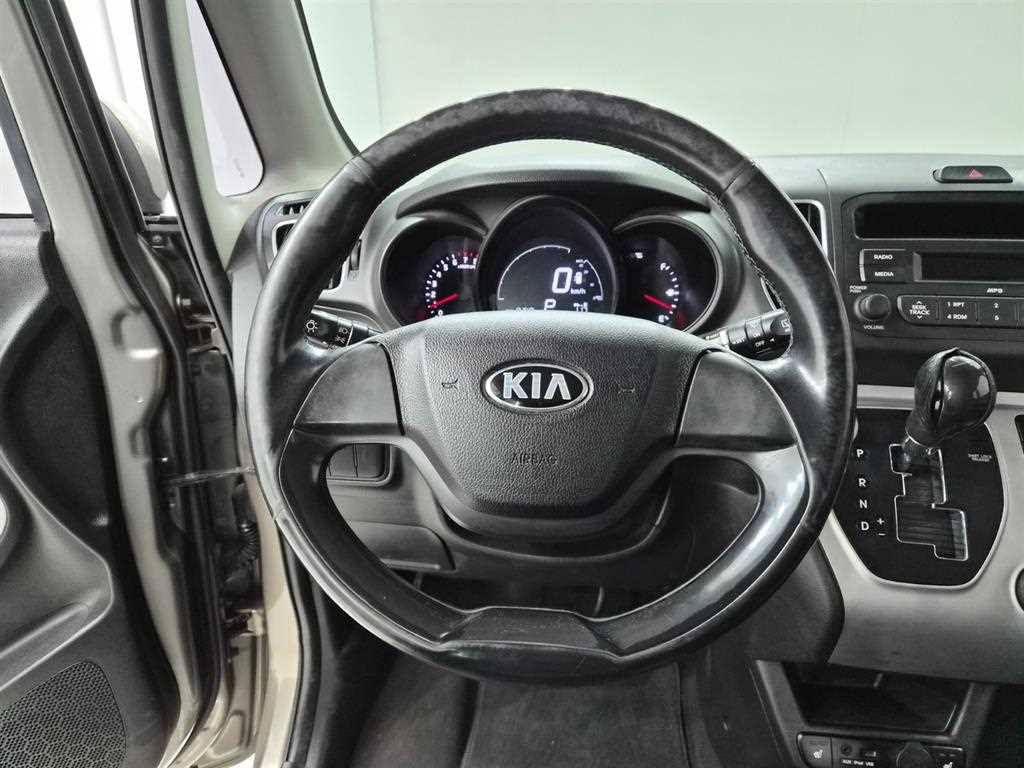 KIA Ray - Vista 10
