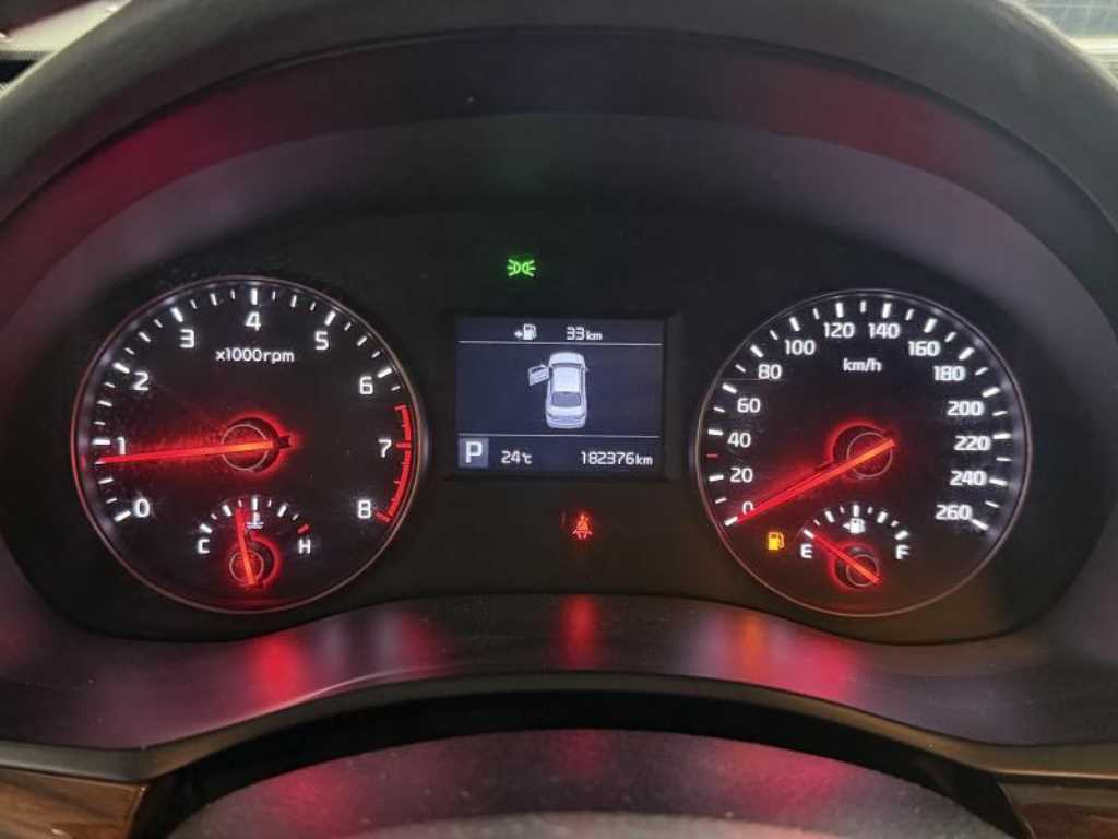 KIA K7 - Vista 5
