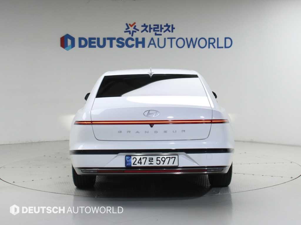 HYUNDAI Grandeur - Vista 3