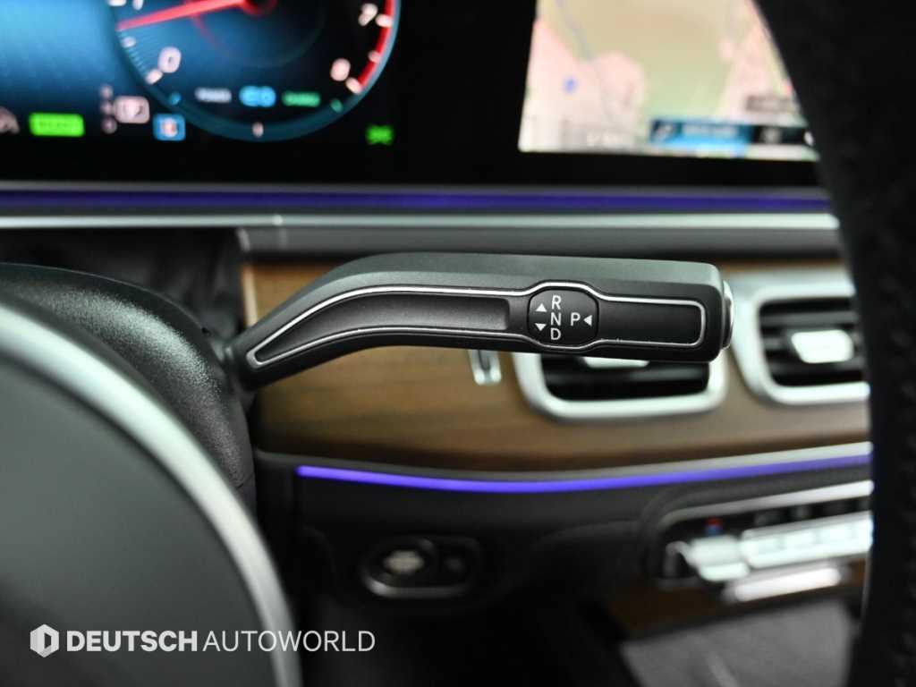 Mercedes Benz GLE Class - Vista 9