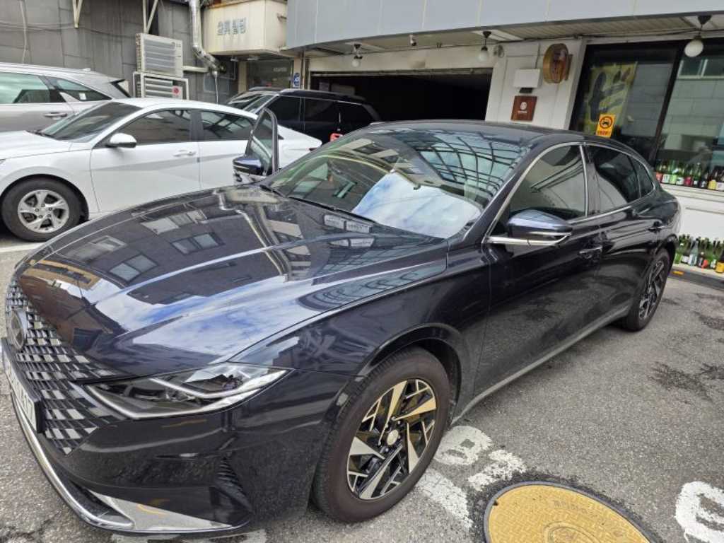 HYUNDAI Grandeur - Vista 2