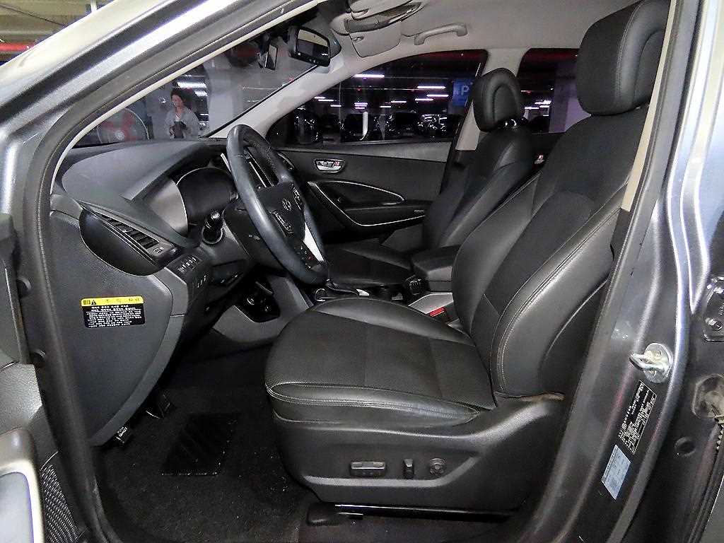 HYUNDAI Santa Fe - Vista 6