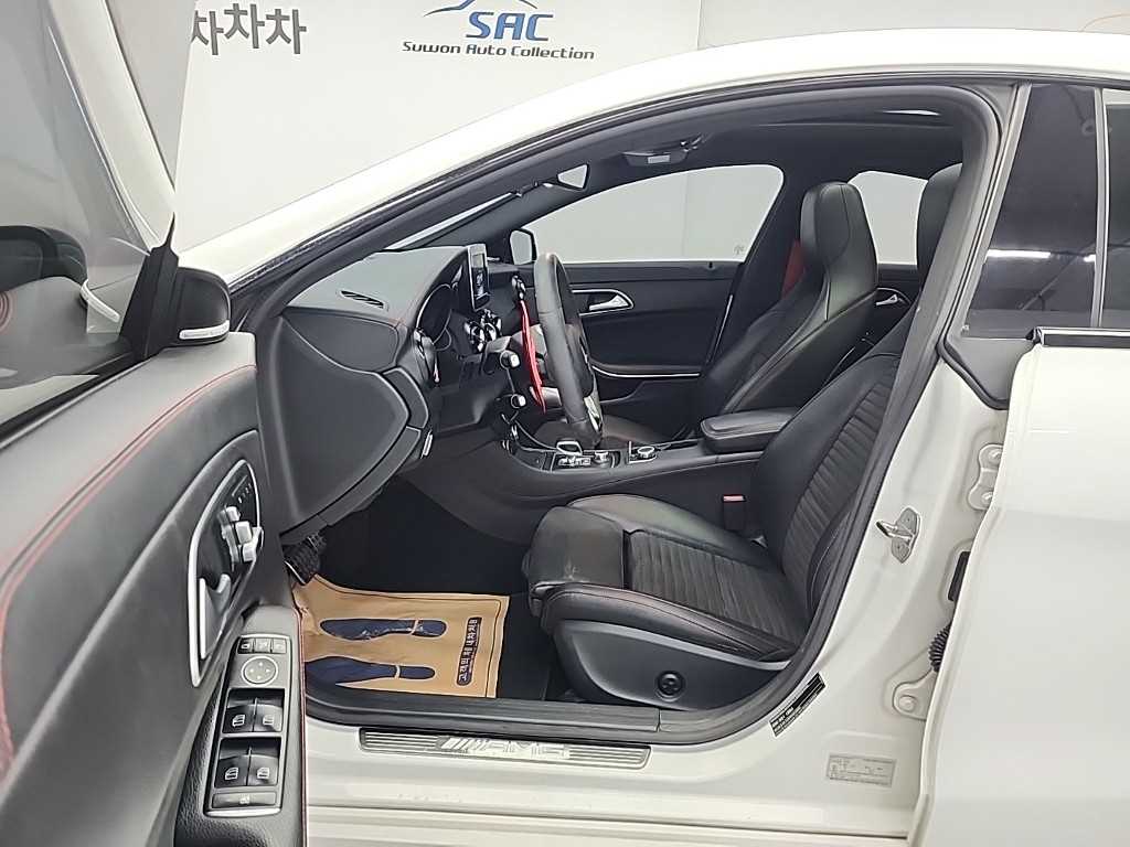Mercedes Benz CLA Class - Vista 11