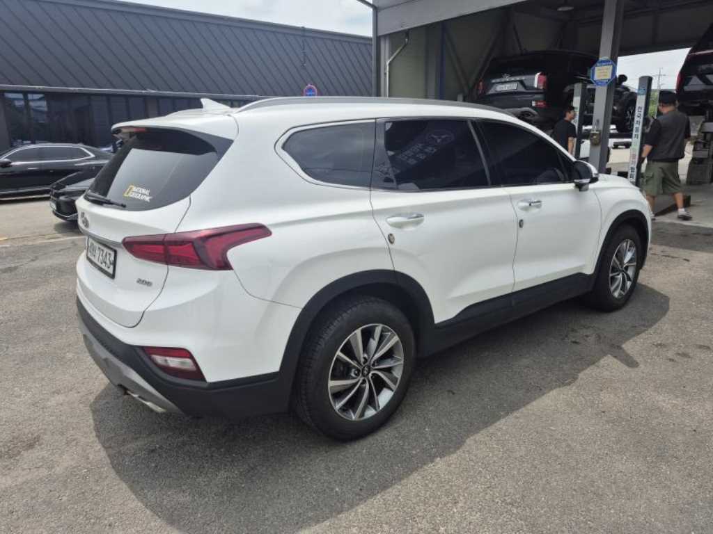 HYUNDAI Santa Fe - Vista 4