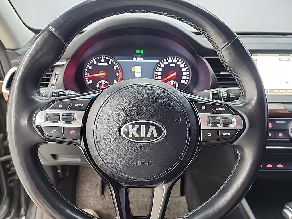 KIA K7 - Vista 9