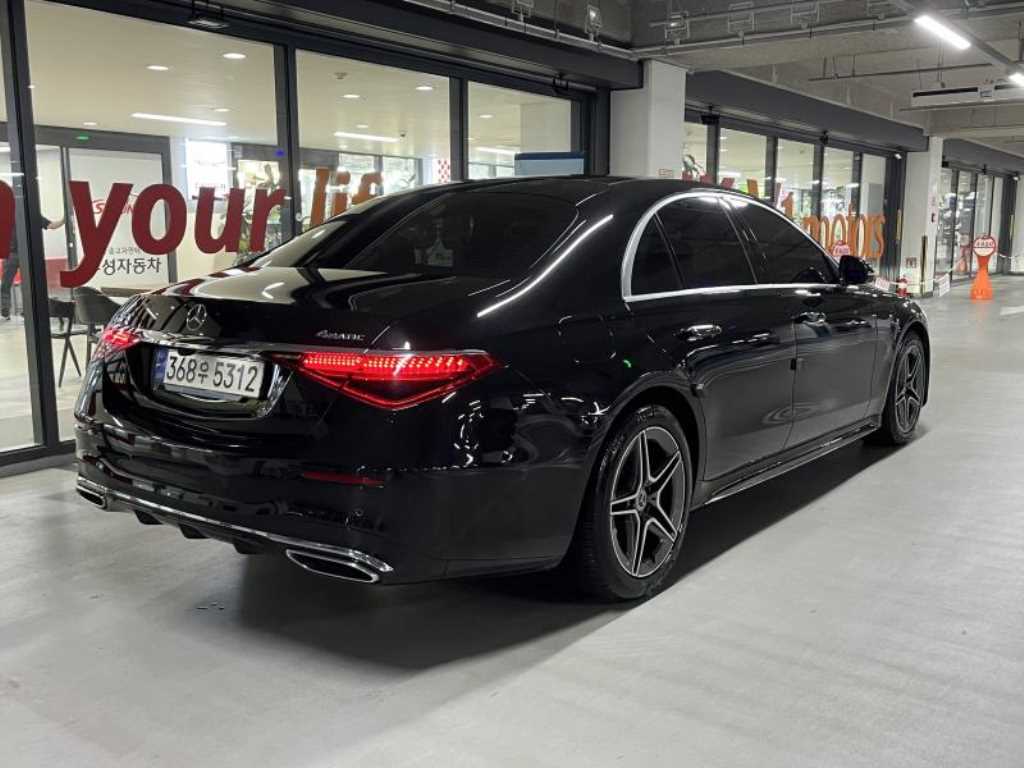 Mercedes Benz S Class - Vista 4