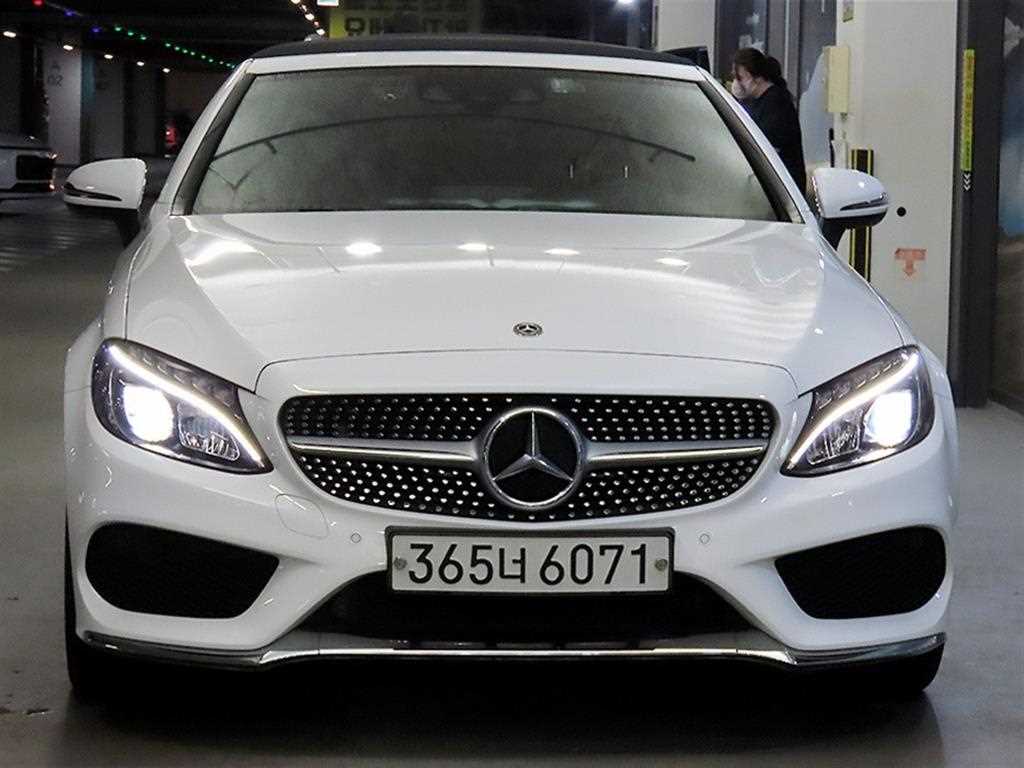 Mercedes Benz C Class - Vista 2