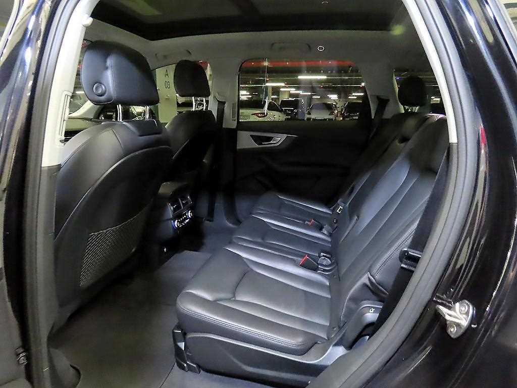 Audi Q7 - Vista 7