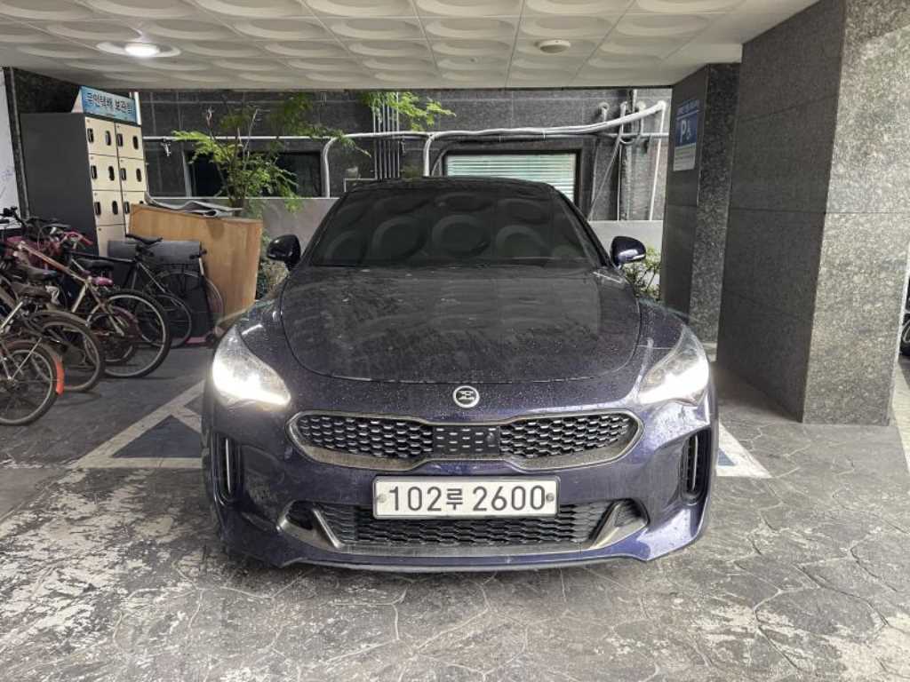 KIA Stinger - Vista 3