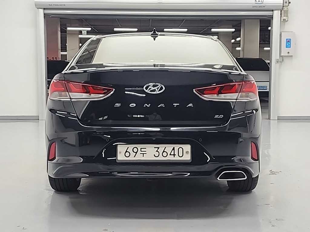 HYUNDAI Sonata - Vista 3