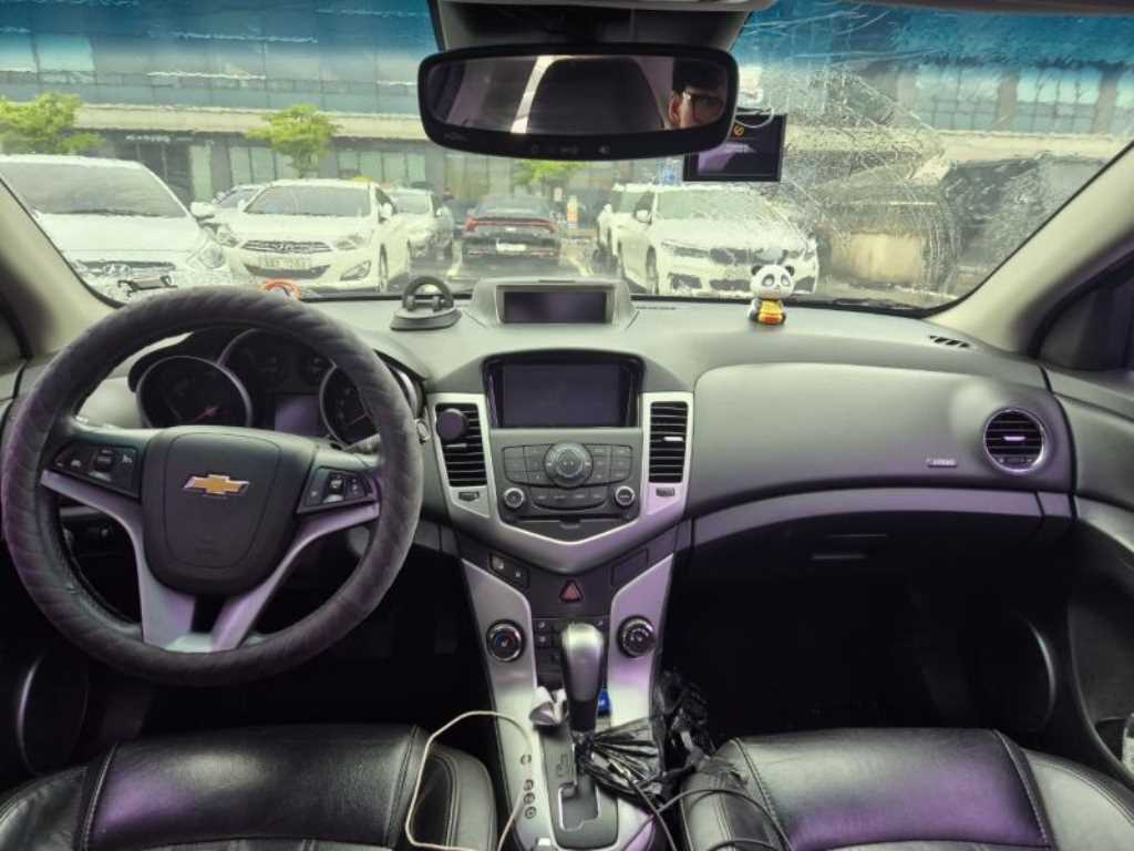 Chevrolet Cruise - Vista 4