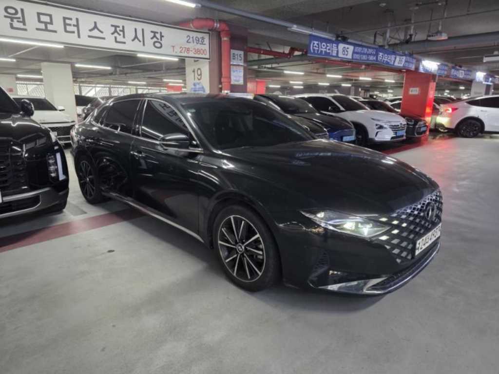 HYUNDAI Grandeur - Vista 2
