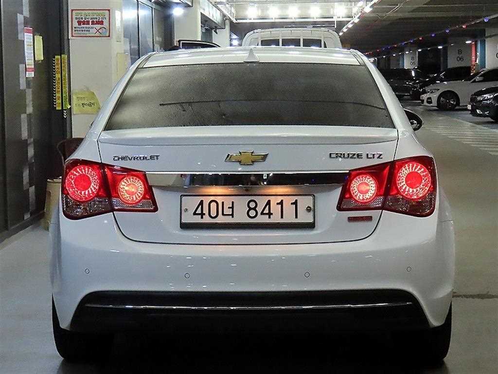 Chevrolet Cruise - Vista 5