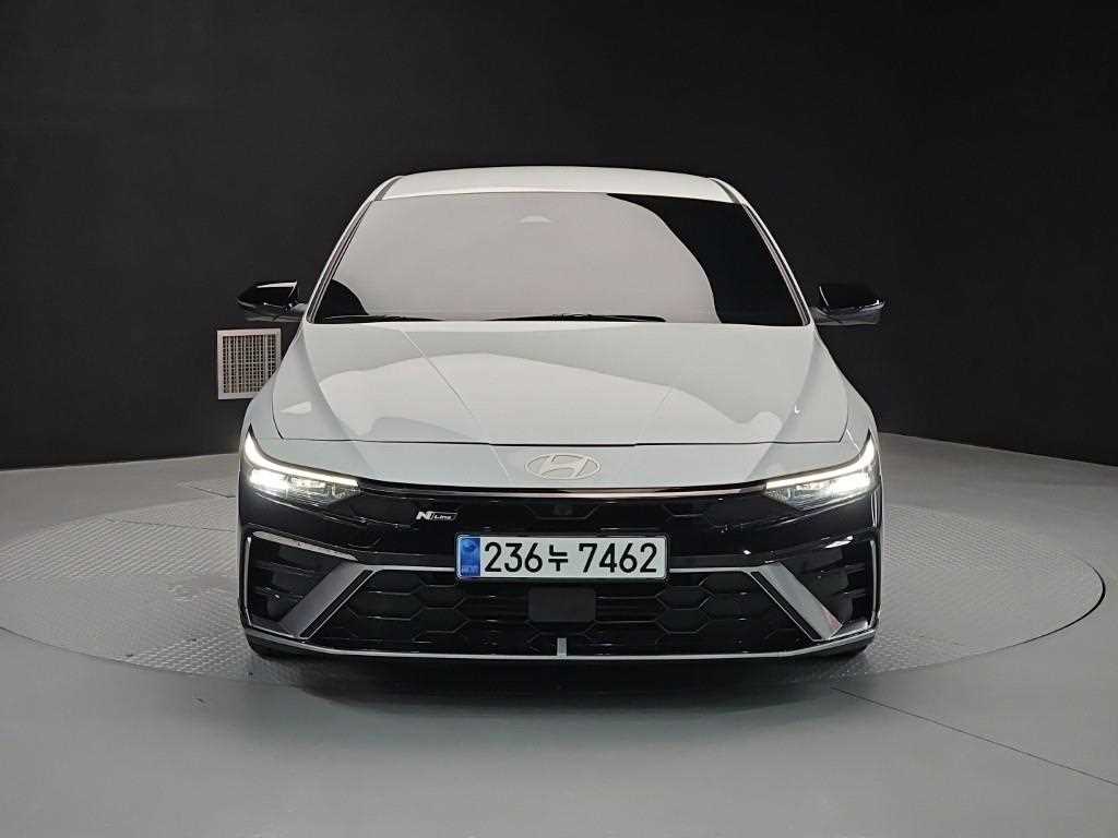 HYUNDAI Avante - Vista 2