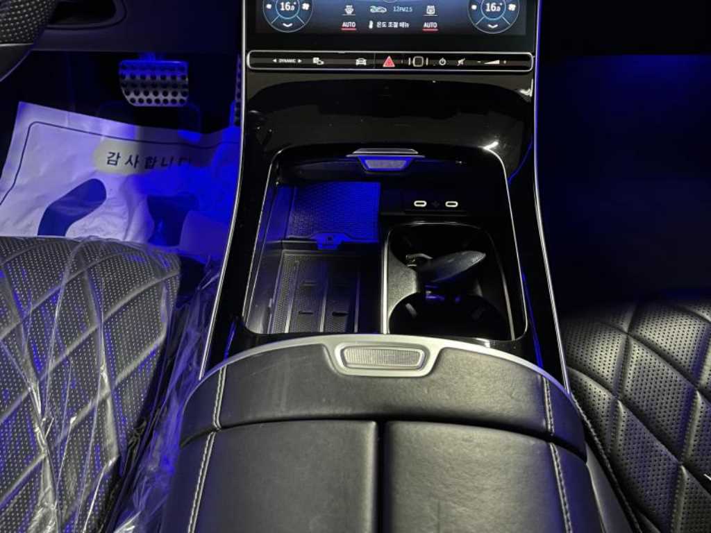 Mercedes Benz S Class - Vista 10