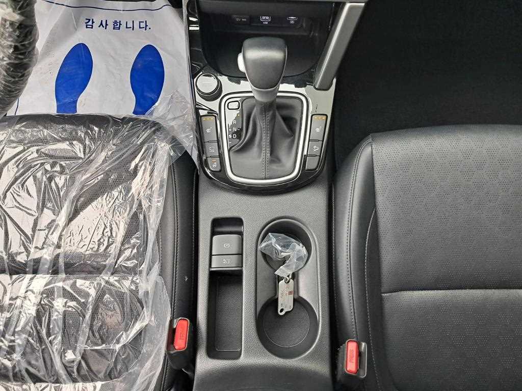 KIA Seltos 2022 Blanco - Importación desde Corea - HF Imports Iquique - Foto 14