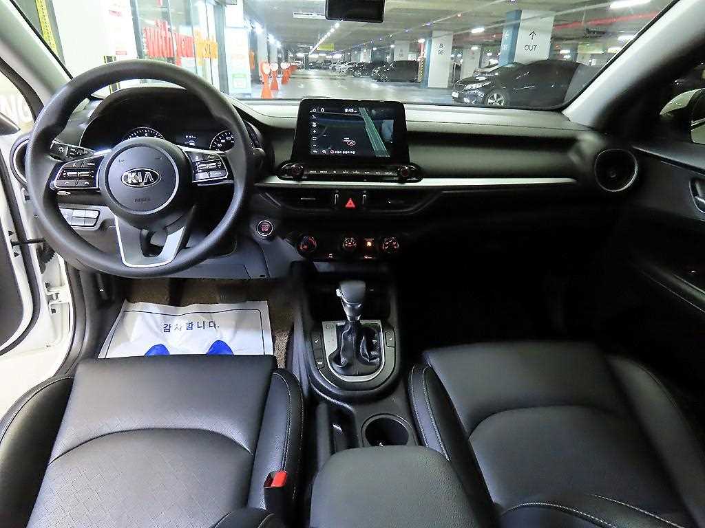 KIA K3 - Vista 10