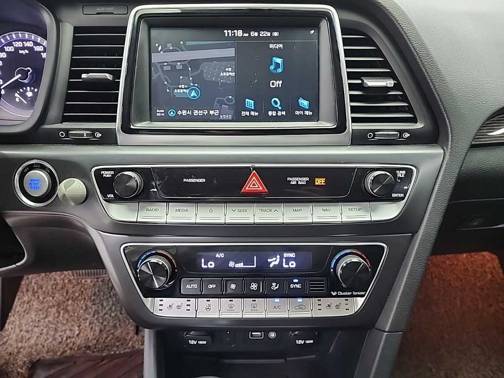 HYUNDAI Sonata - Vista 10
