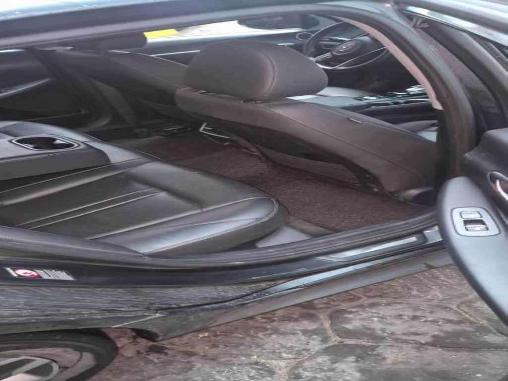 HYUNDAI Sonata - Vista 7