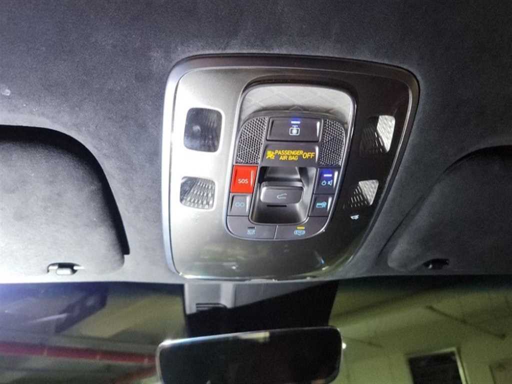 Genesis GV70 - Vista 9