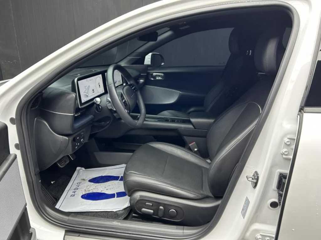 HYUNDAI Ioniq 6 - Vista 5