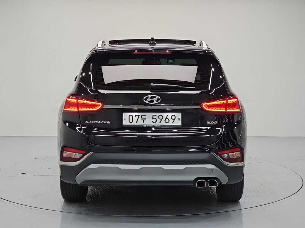 HYUNDAI Santa Fe - Vista 3
