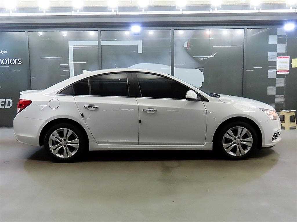 Chevrolet Cruise - Vista 3