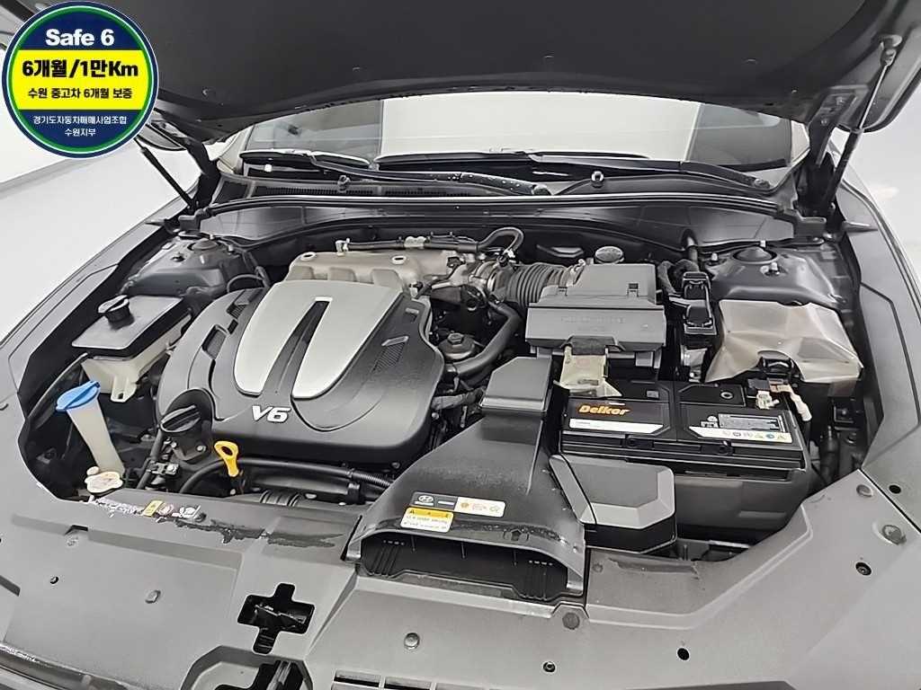 HYUNDAI Grandeur - Vista 5