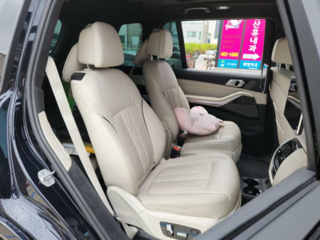 BMW X7 - Vista 11