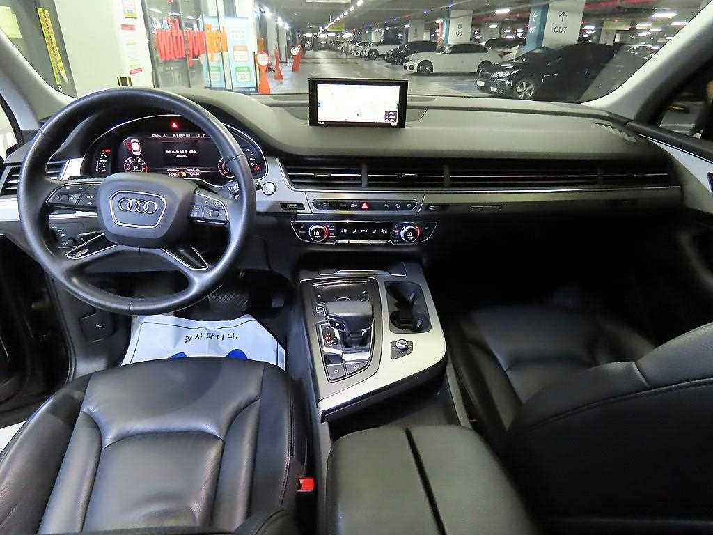 Audi Q7 - Vista 10