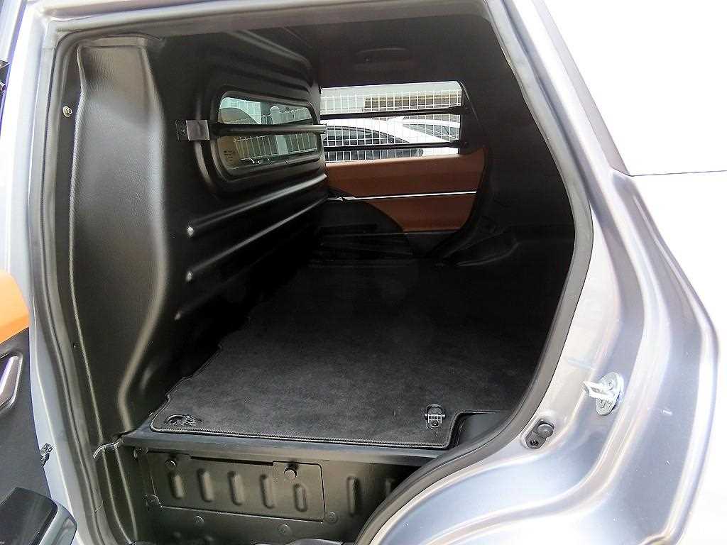 Ssangyong Torres - Vista 6