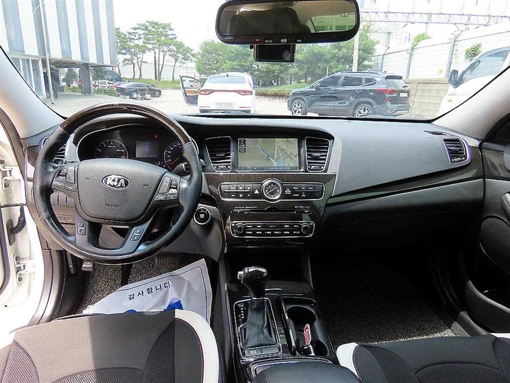 KIA K7 - Vista 7