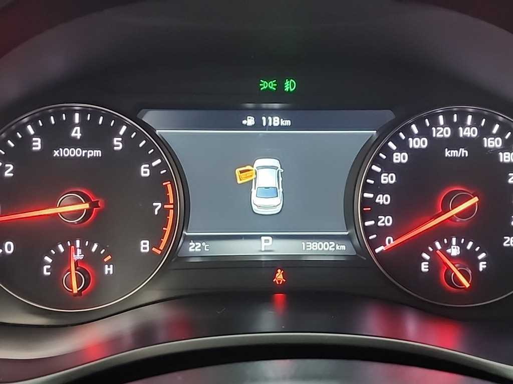 KIA K7 - Vista 6