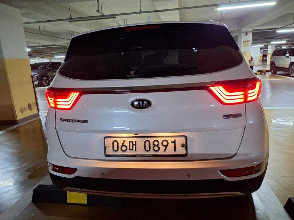 KIA Sportage - Vista 4