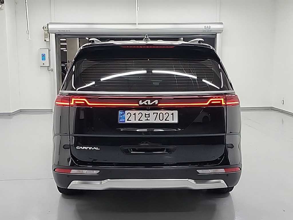 KIA Carnival - Vista 3