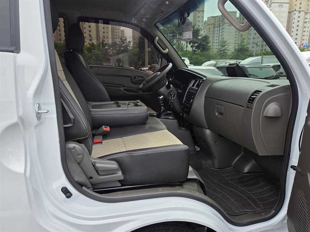 Small Truck Normal Box(High Deck) 2024 Blanco - Importación desde Corea - HF Imports Iquique - Foto 18