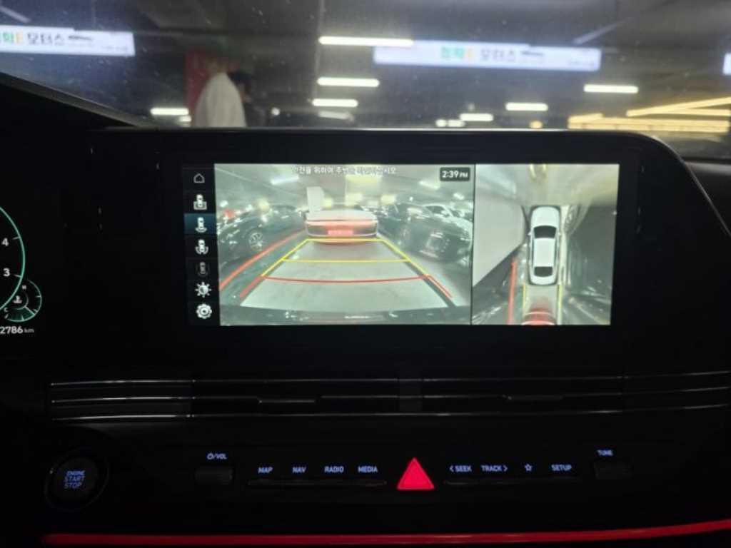 HYUNDAI Grandeur - Vista 10