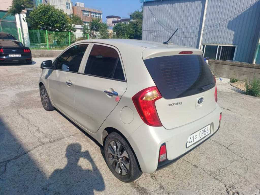 KIA Morning - Vista 6