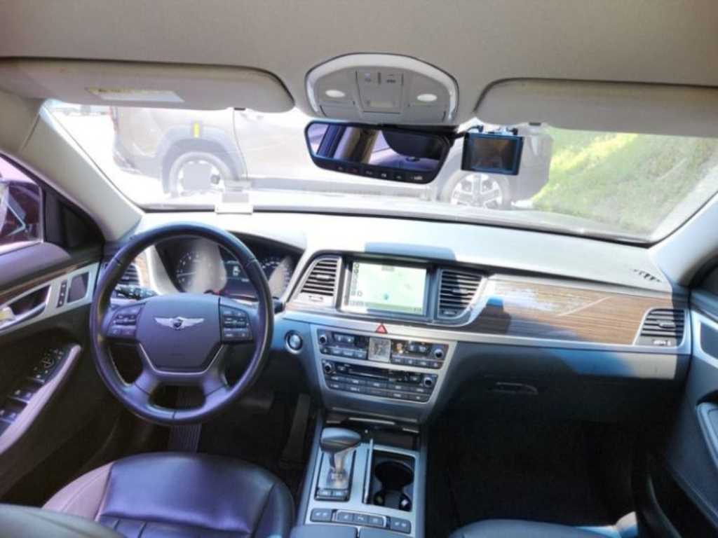 Genesis G80 - Vista 3