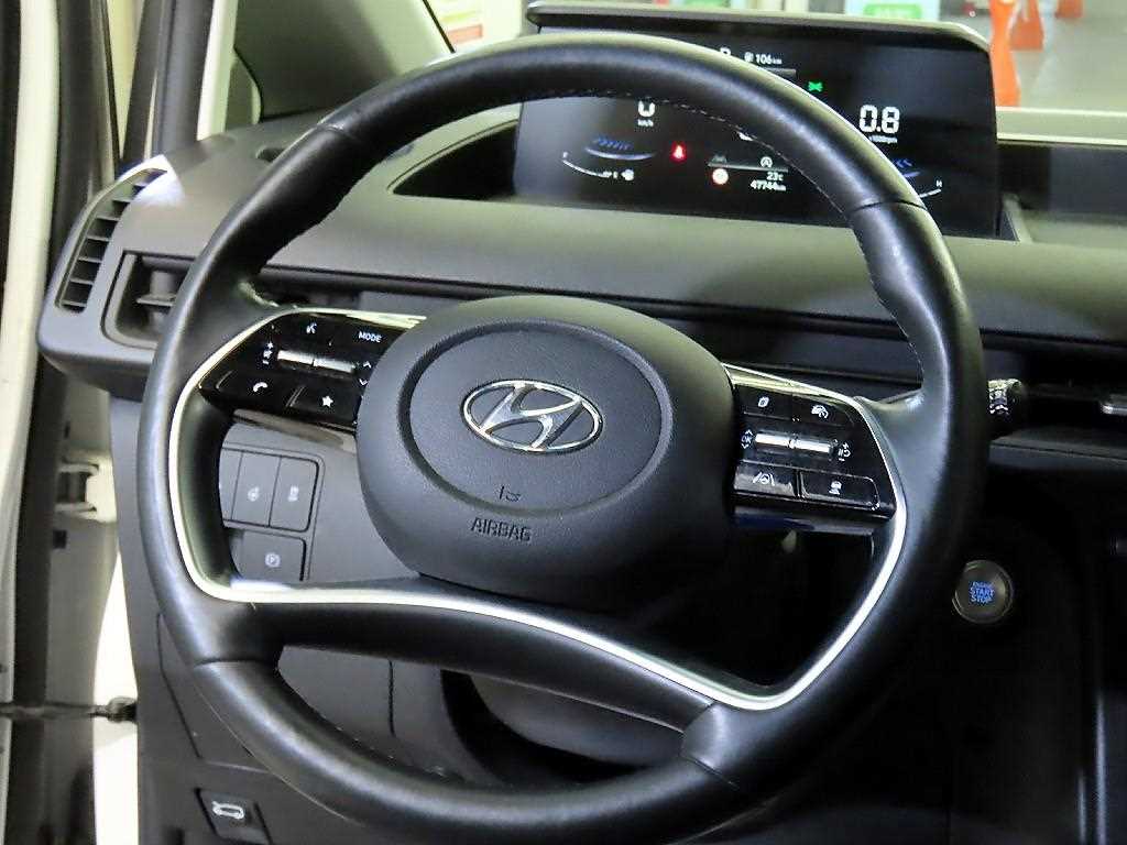 HYUNDAI Staria - Vista 8