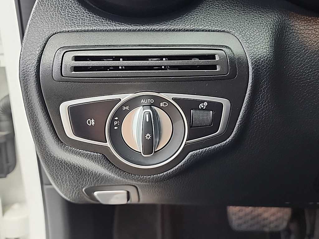 Mercedes Benz C Class 2019 Blanco - Importación desde Corea - HF Imports Iquique - Foto 18